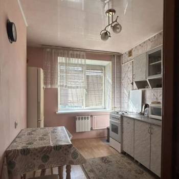 Сдается Многокомнатная квартира, 70 м²