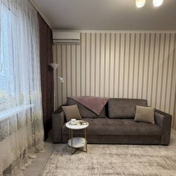 Сдается 1-комнатная квартира, 38 м²
