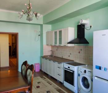 Сдается 1-комнатная квартира, 55 м²