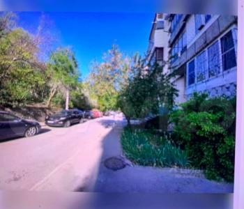 Продается 1-комнатная квартира, 55 м²