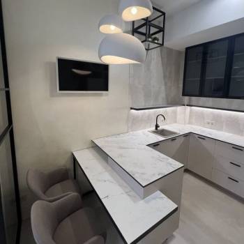 Продается 1-комнатная квартира, 32 м²