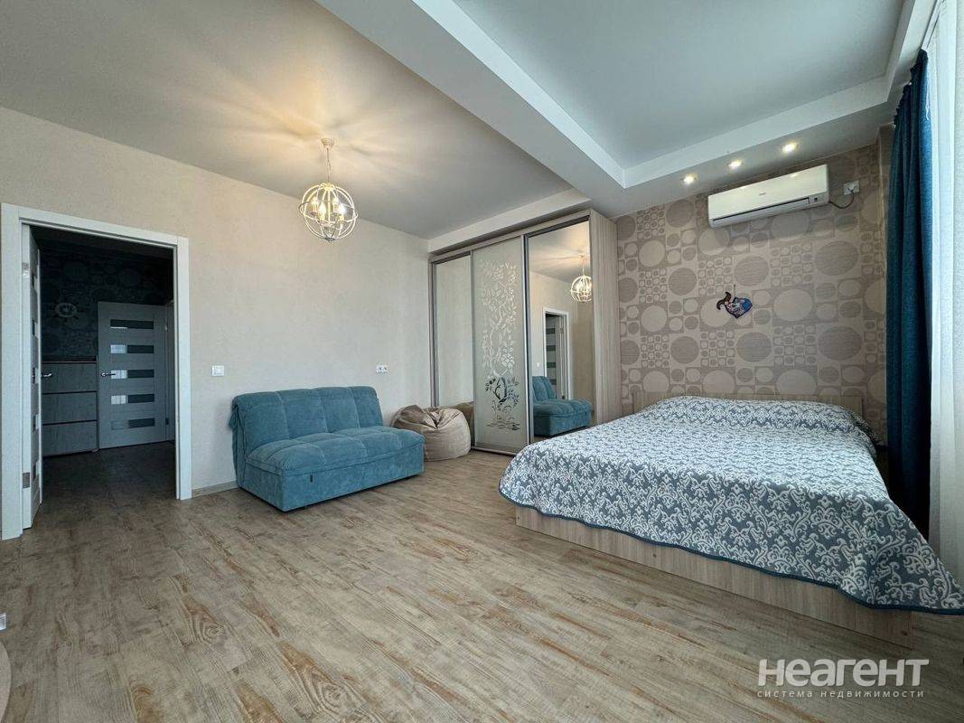 Продам 1-комн. квартиру, ЖК Адмиральский, улица Челнокова