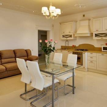 Продается 2-х комнатная квартира, 91 м²