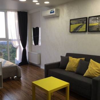 Сдается 1-комнатная квартира, 52 м²