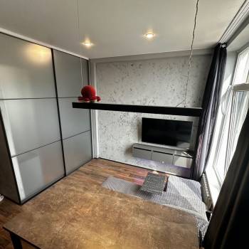 Продается 1-комнатная квартира, 35 м²