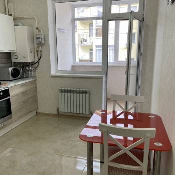 Сдается 1-комнатная квартира, 46 м²