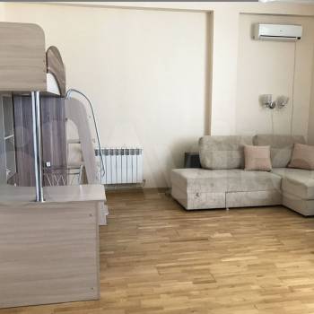 Сдается 1-комнатная квартира, 65 м²