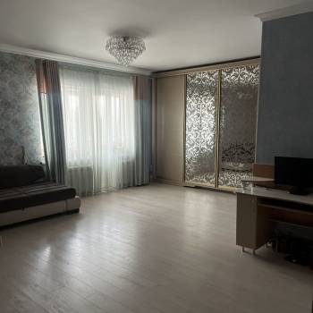 Продается 2-х комнатная квартира, 80 м²