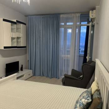 Сдается 1-комнатная квартира, 50 м²