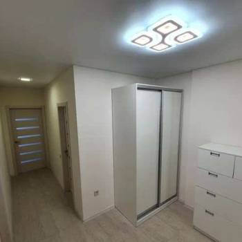 Сдается 2-х комнатная квартира, 87 м²