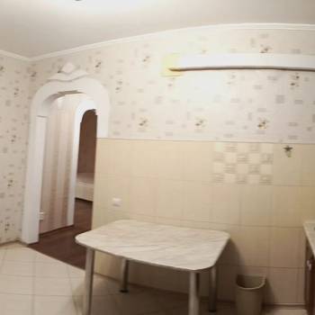 Сдается 1-комнатная квартира, 55 м²