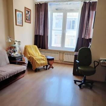 Продается 1-комнатная квартира, 46 м²