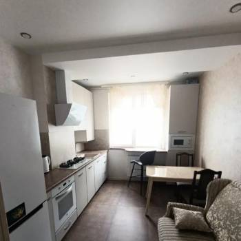 Сдается 1-комнатная квартира, 41 м²