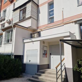 Продается 2-х комнатная квартира, 65 м²