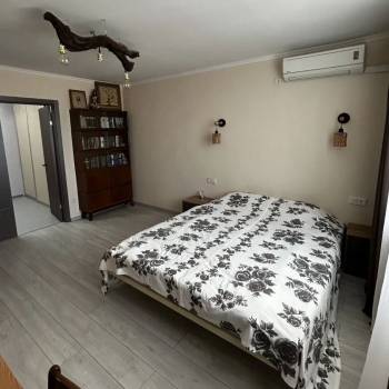 Продается 2-х комнатная квартира, 65 м²