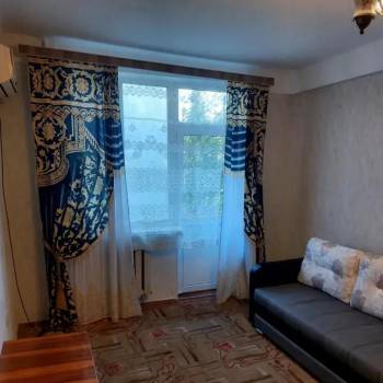 Сдается 1-комнатная квартира, 39 м²