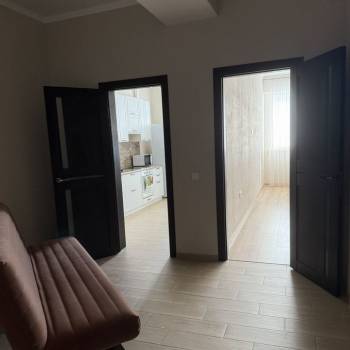 Сдается 1-комнатная квартира, 51 м²