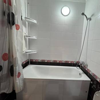 Сдается Многокомнатная квартира, 120 м²
