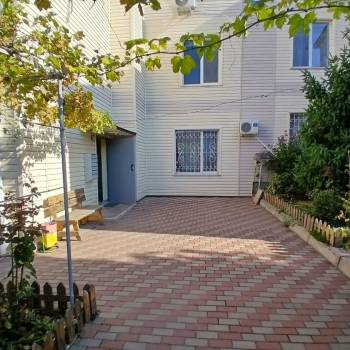 Сдается 2-х комнатная квартира, 65 м²