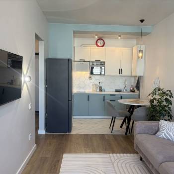 Продается 1-комнатная квартира, 37,5 м²