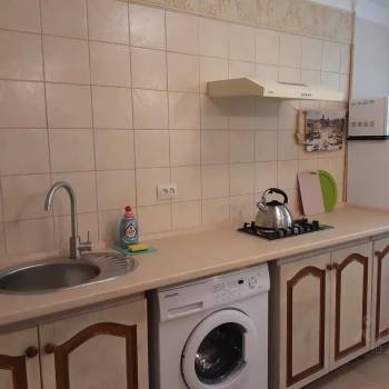 Сдается 1-комнатная квартира, 40 м²