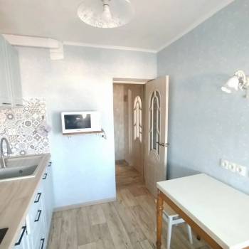 Сдается 1-комнатная квартира, 39 м²
