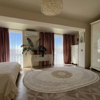Продается 3-х комнатная квартира, 105,6 м²