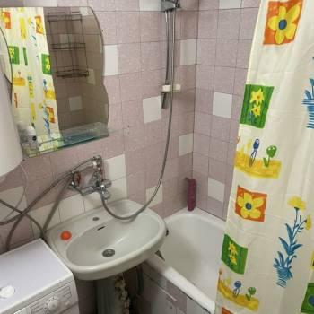 Сдается 2-х комнатная квартира, 60 м²