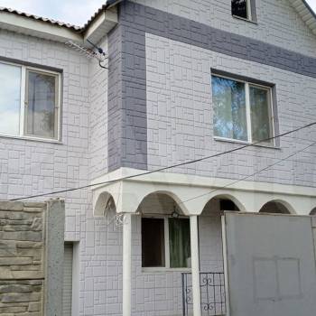 Продается Дом, 200 м²