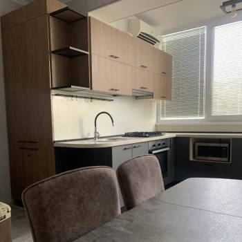 Сдается 1-комнатная квартира, 50,5 м²