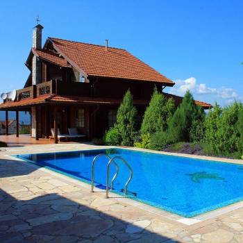 Продается Дом, 370 м²