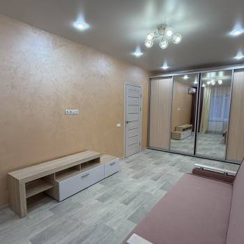 Сдается 1-комнатная квартира, 37 м²