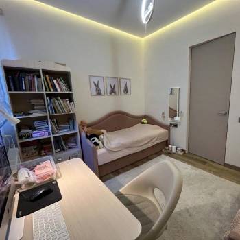 Сдается Многокомнатная квартира, 160 м²