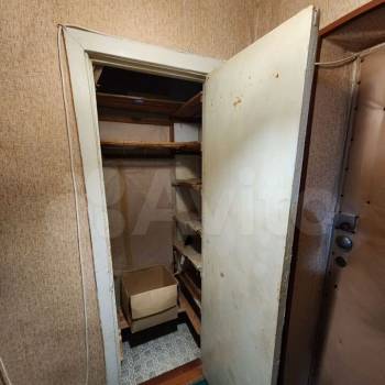 Продается 1-комнатная квартира, 32 м²