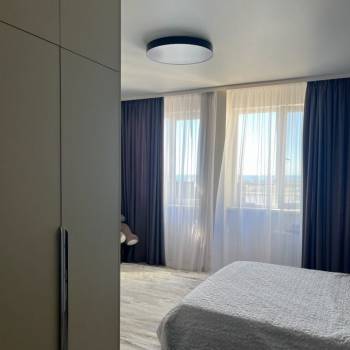Продается 1-комнатная квартира, 49,3 м²