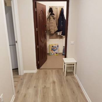 Продается 1-комнатная квартира, 42 м²