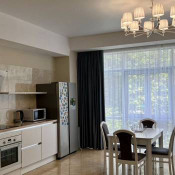 Сдается 1-комнатная квартира, 64 м²