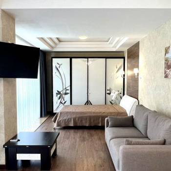 Сдается 1-комнатная квартира, 64 м²