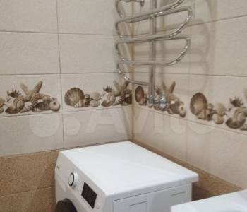 Продается 1-комнатная квартира, 97 м²