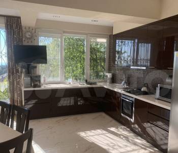 Продается Дом, 372 м²
