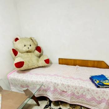 Продается Многокомнатная квартира, 42 м²