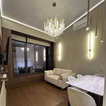 Продается 2-х комнатная квартира, 52 м²