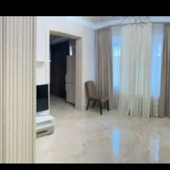 Продается Многокомнатная квартира, 105 м²