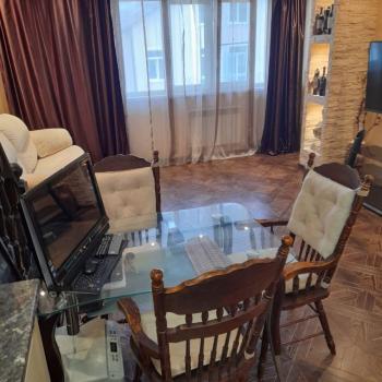 Продается 1-комнатная квартира, 50 м²