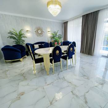 Продается Дом, 215 м²