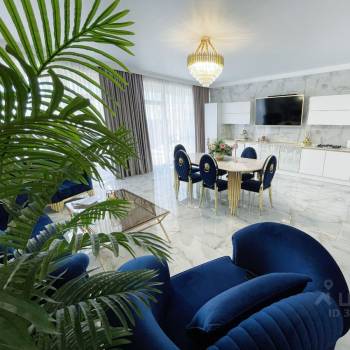 Продается Дом, 215 м²