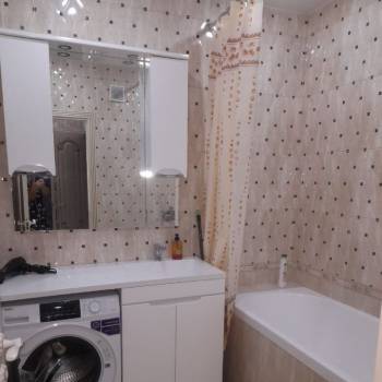 Сдается 2-х комнатная квартира, 77 м²
