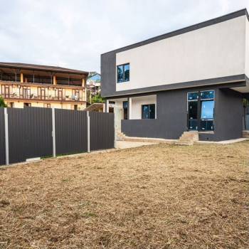 Продается Дом, 225 м²