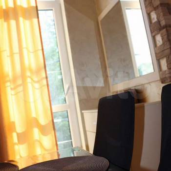 Продается 1-комнатная квартира, 50 м²