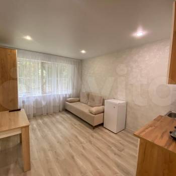 Продается 1-комнатная квартира, 18 м²